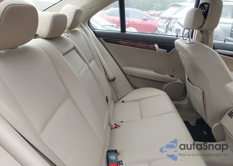 2012 Mercedes-Benz C 250 Sport из США, поврежденный, VIN WDDGF4HB0CR216818